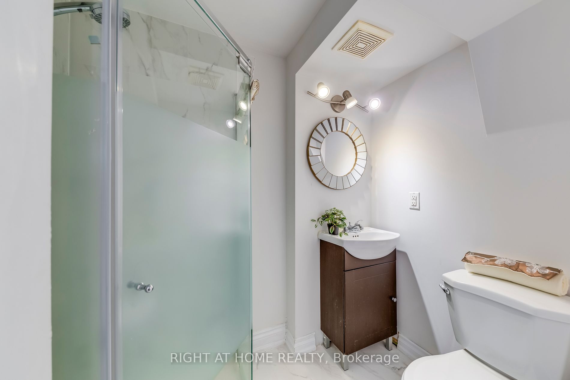 5832 Prairie Circ