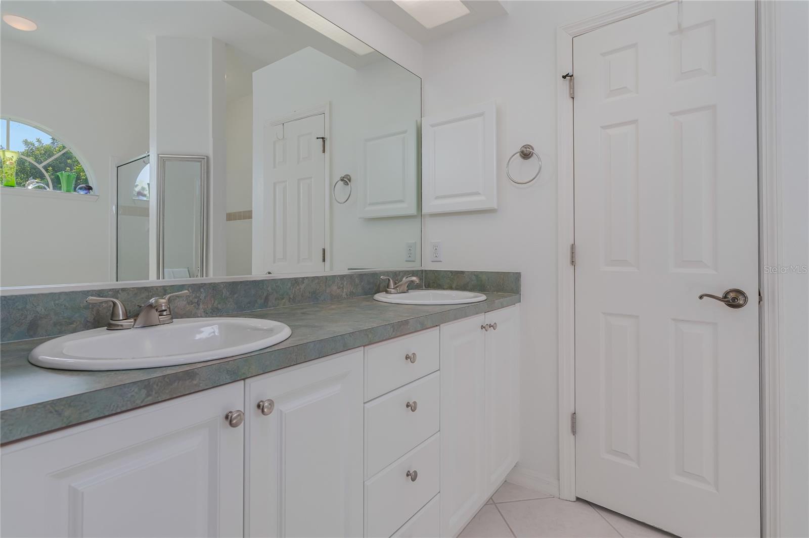 6101 Laurel Creek Trail