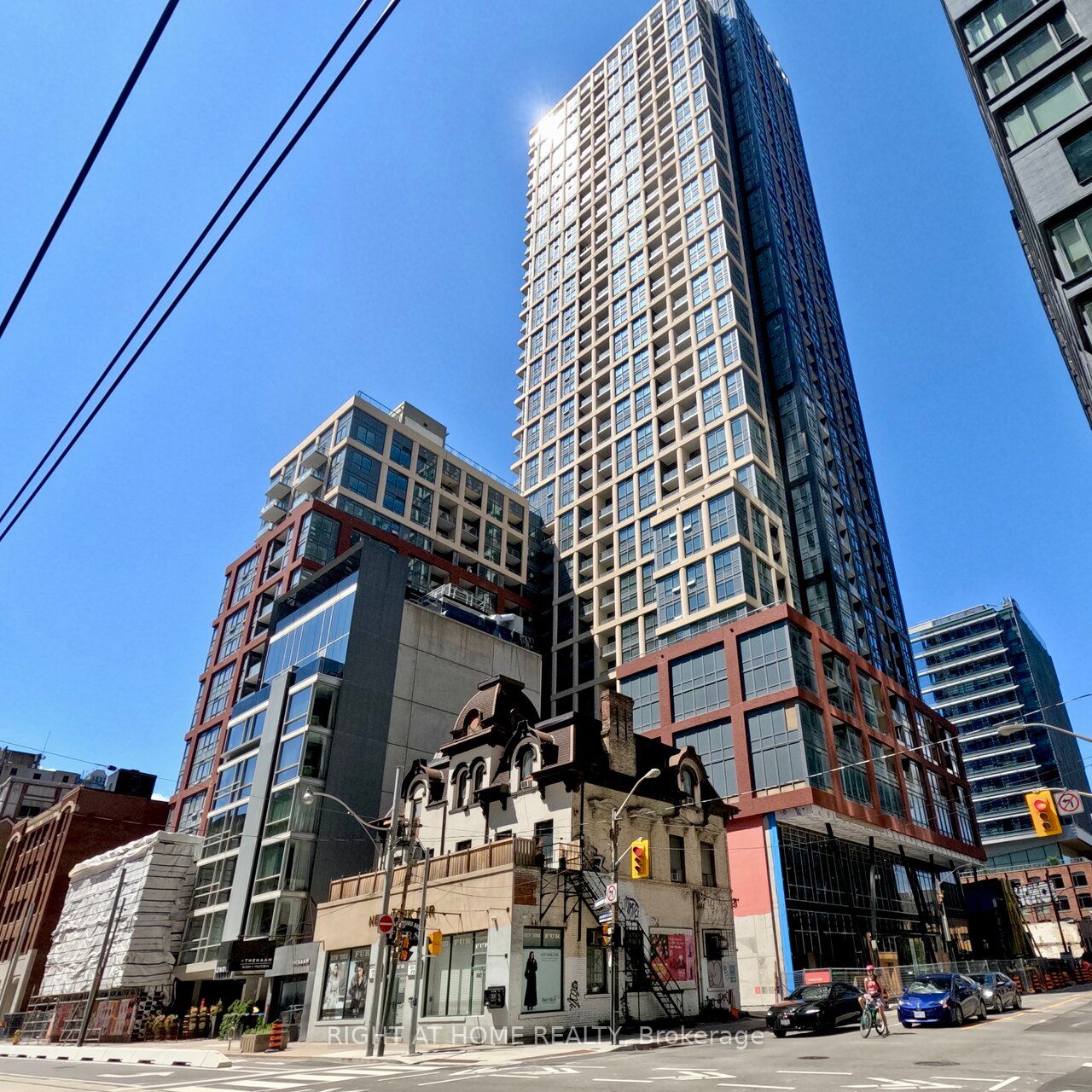 108 Peter St 2608