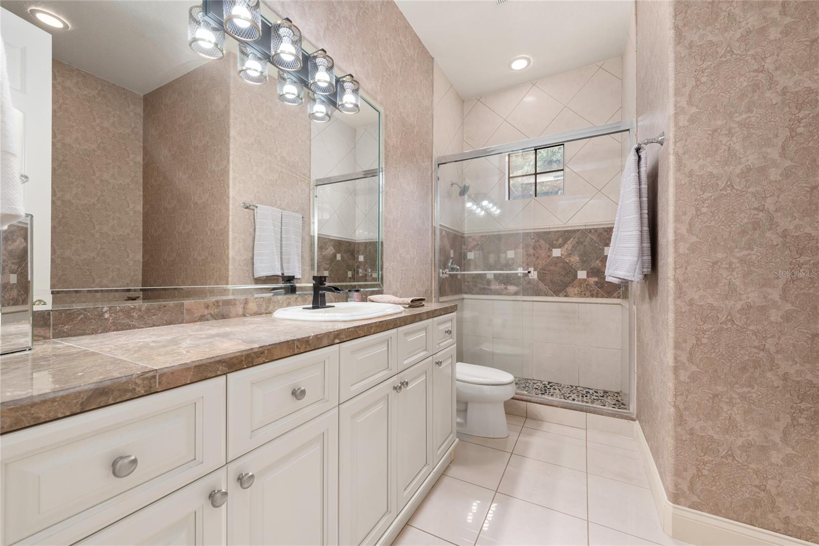 6221 Blakeford Drive