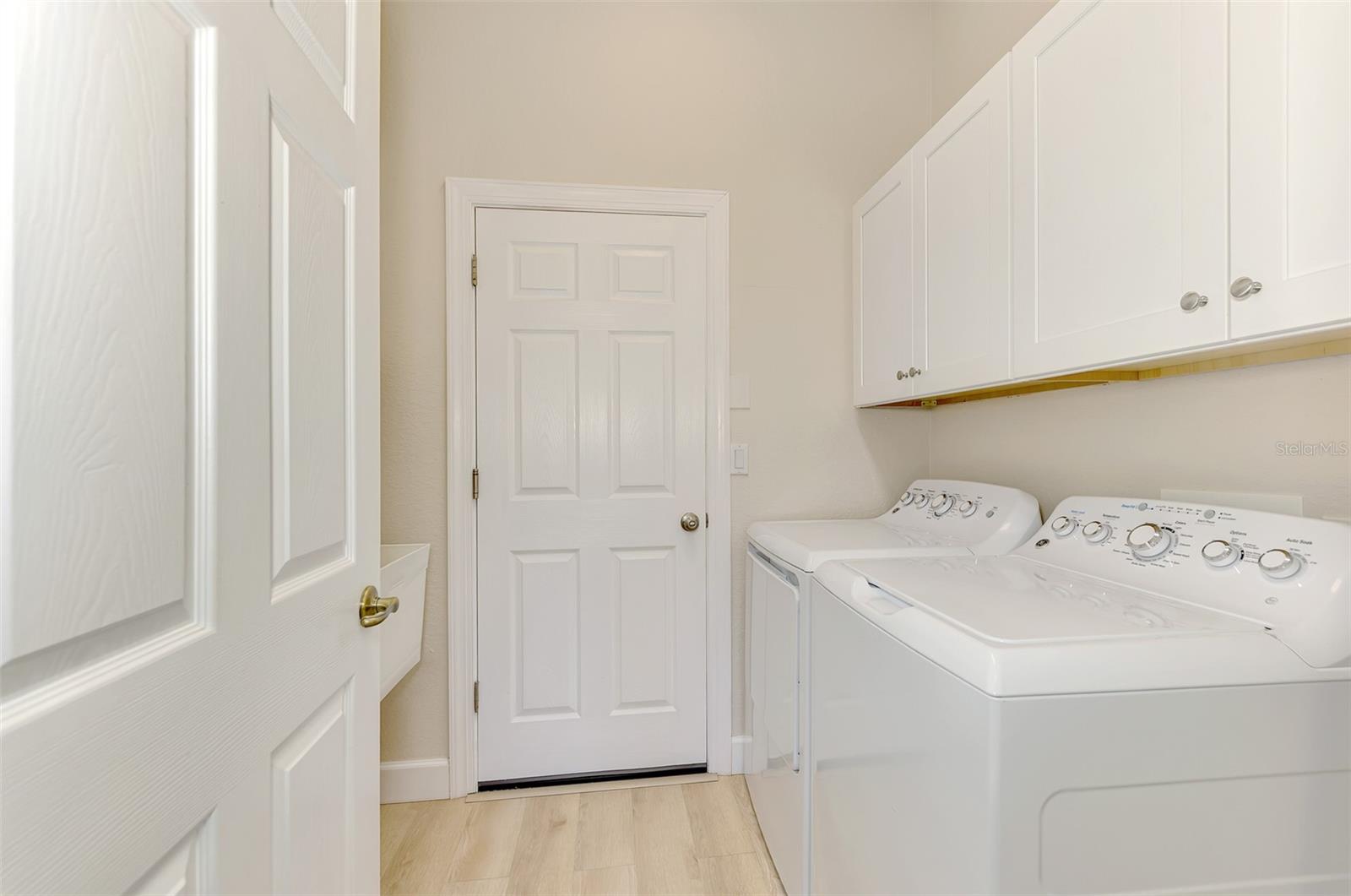 13384 Golf Pointe Drive