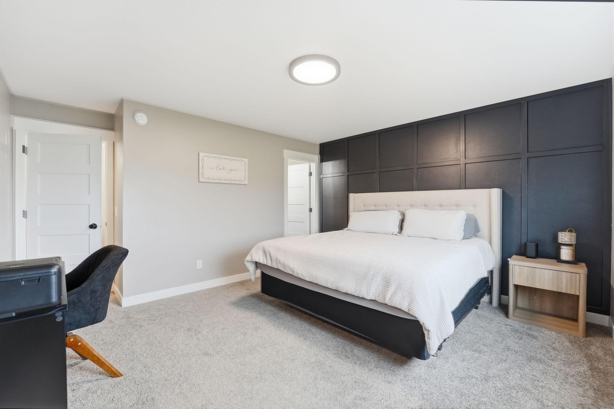 1013 26th Street Loop N