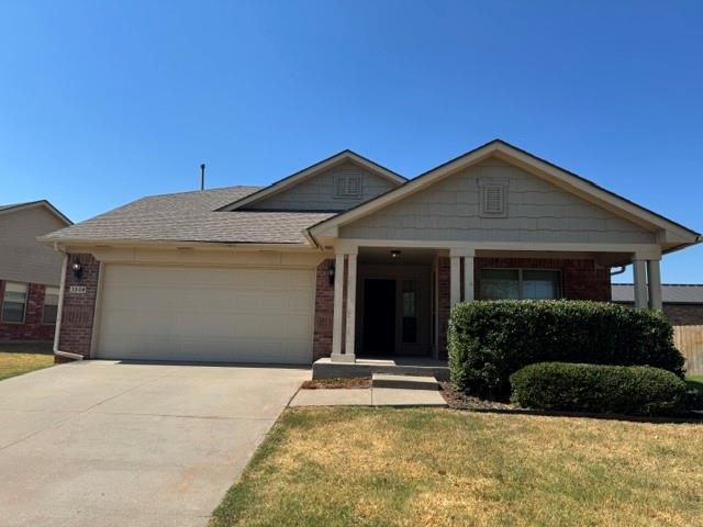 3 bedroom home tucked away in the back of the Park Hill community in NE Norman off Tecumseh Rd and 12th Ave NE.  Open floor design with the kitchen separating the living and dining spaces.  Black appliances with ceran top electric range, dishwasher, disposal and pantry.  Master suite features a separate garden tub and stand up shower with double vanity and walk in closet.  Secondary bedrooms in the same hallway with a tub shower combo in the hall bathroom.  Utility room has W/D hook ups for an electric dryer.  Covered back patio with fully fenced backyard - against a brick wall to the storage facility to the west for ultimate privacy.  Pet friendly with additional refundable pet deposit.