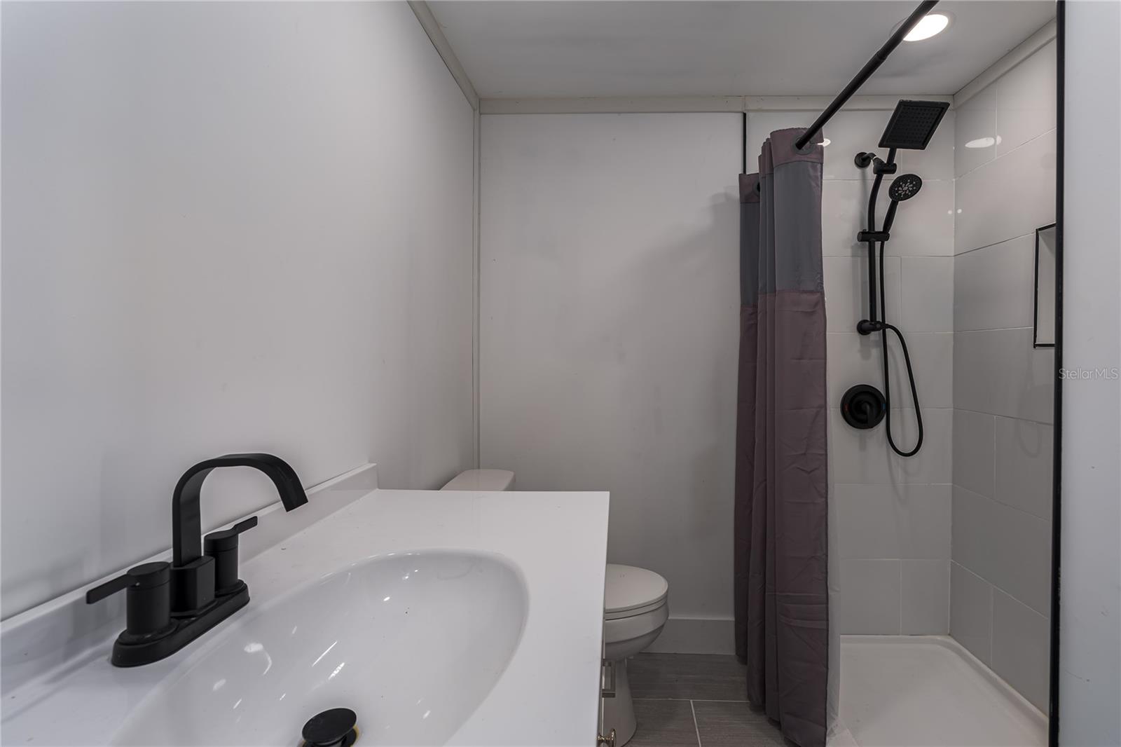 290 Floramana Lane A73