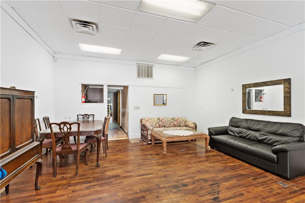 205 W Cherry Street