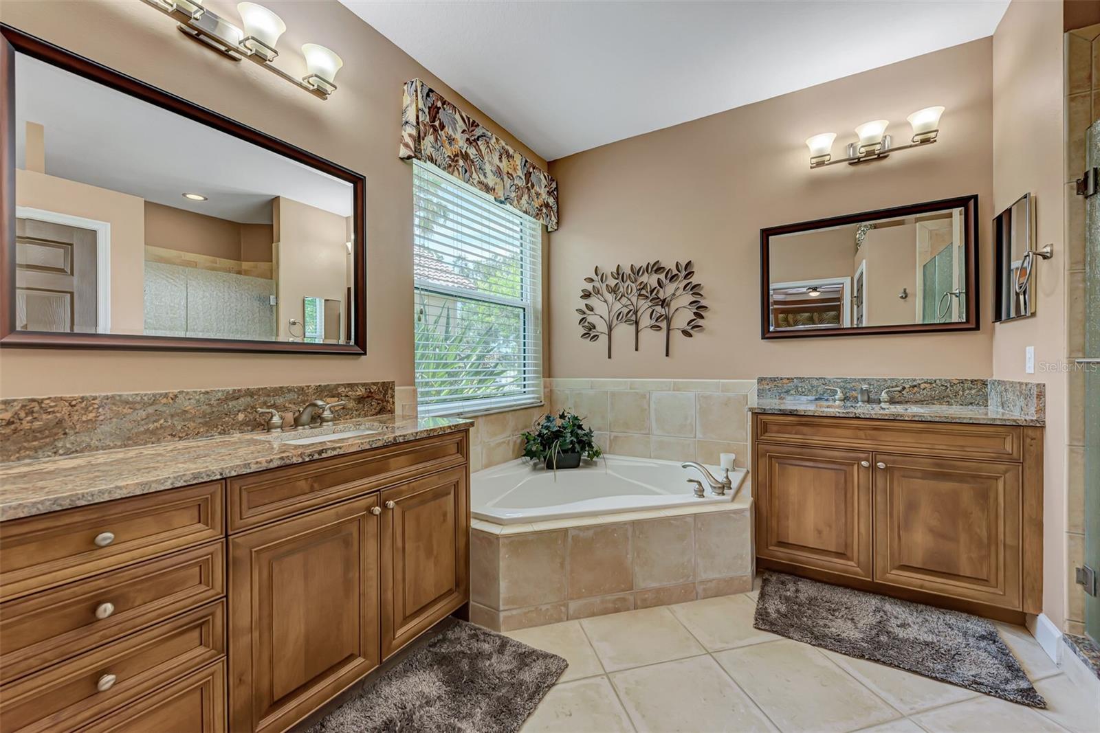 13392 Golf Pointe Drive