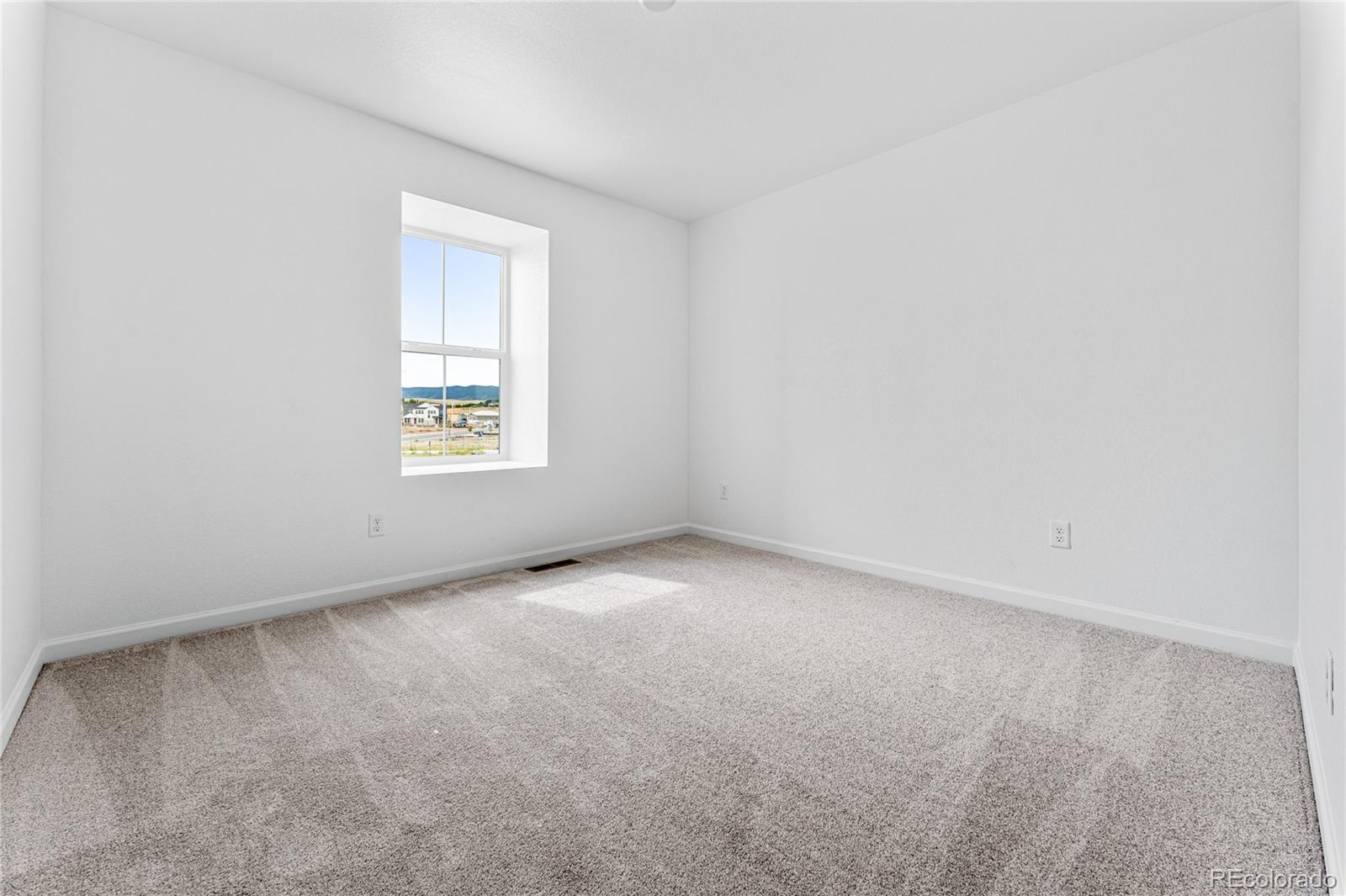 8944 Whiteclover Street