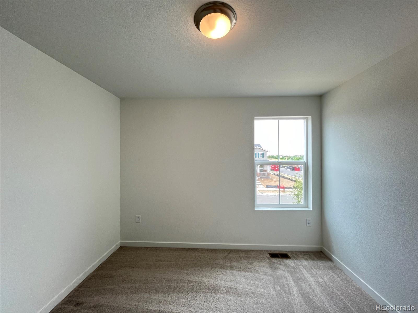 3904 N Picadilly Court