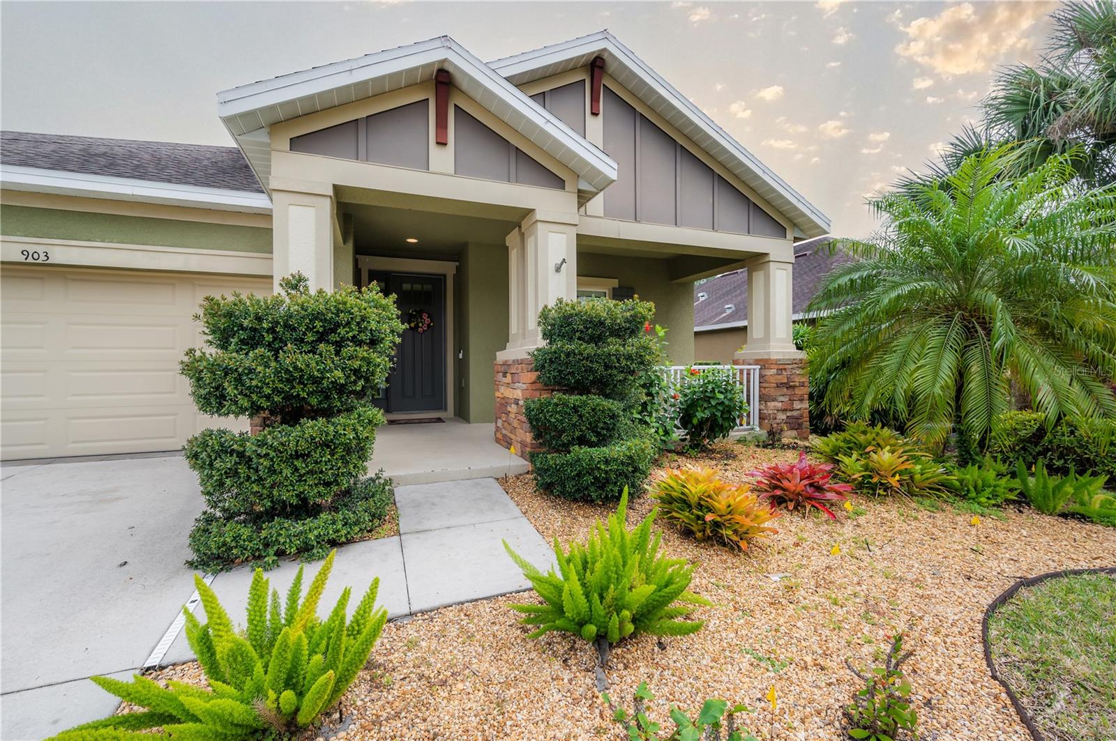 903 Heritage Groves Drive