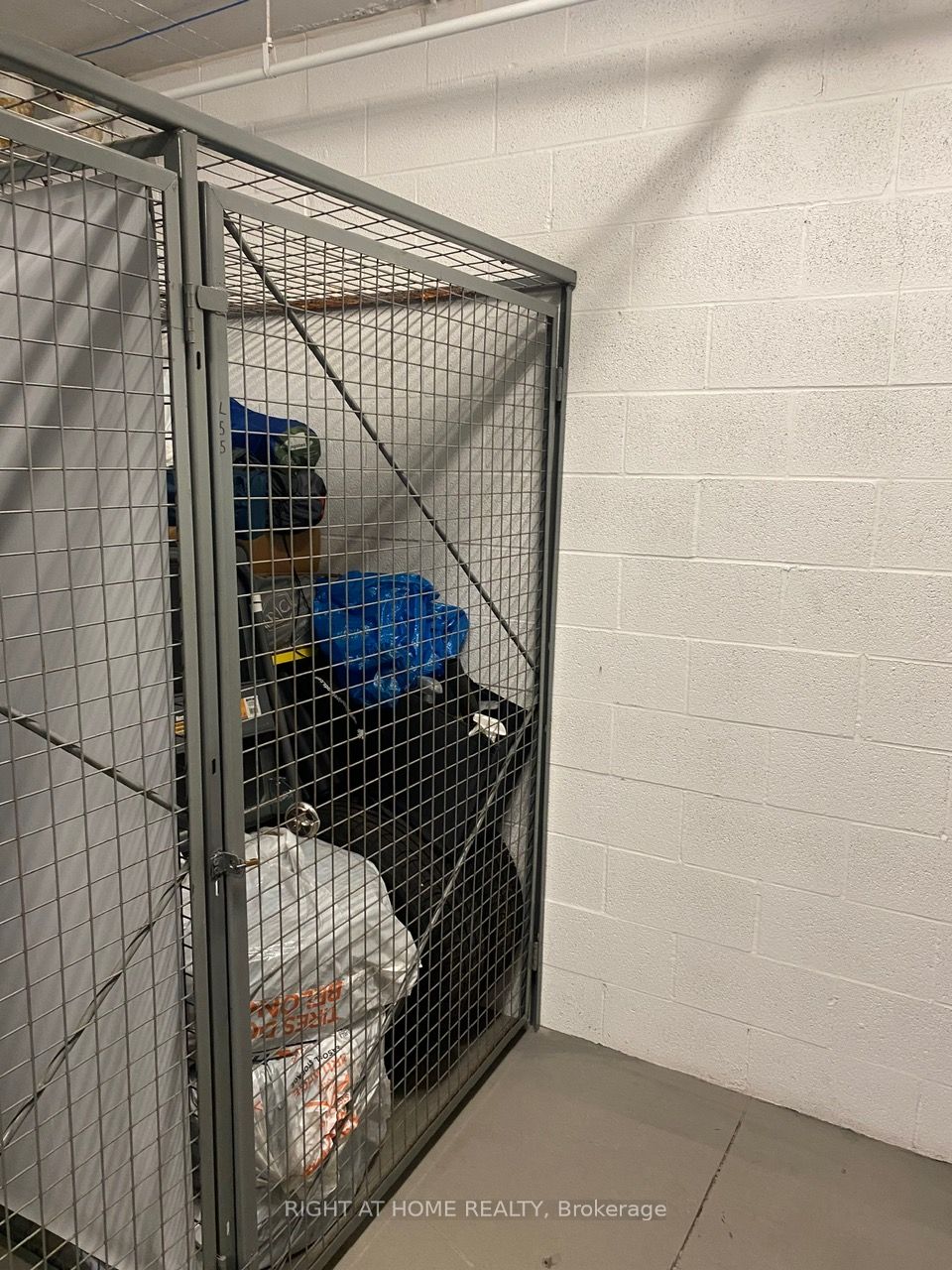 200 E Burnhamthorpe Rd 1504