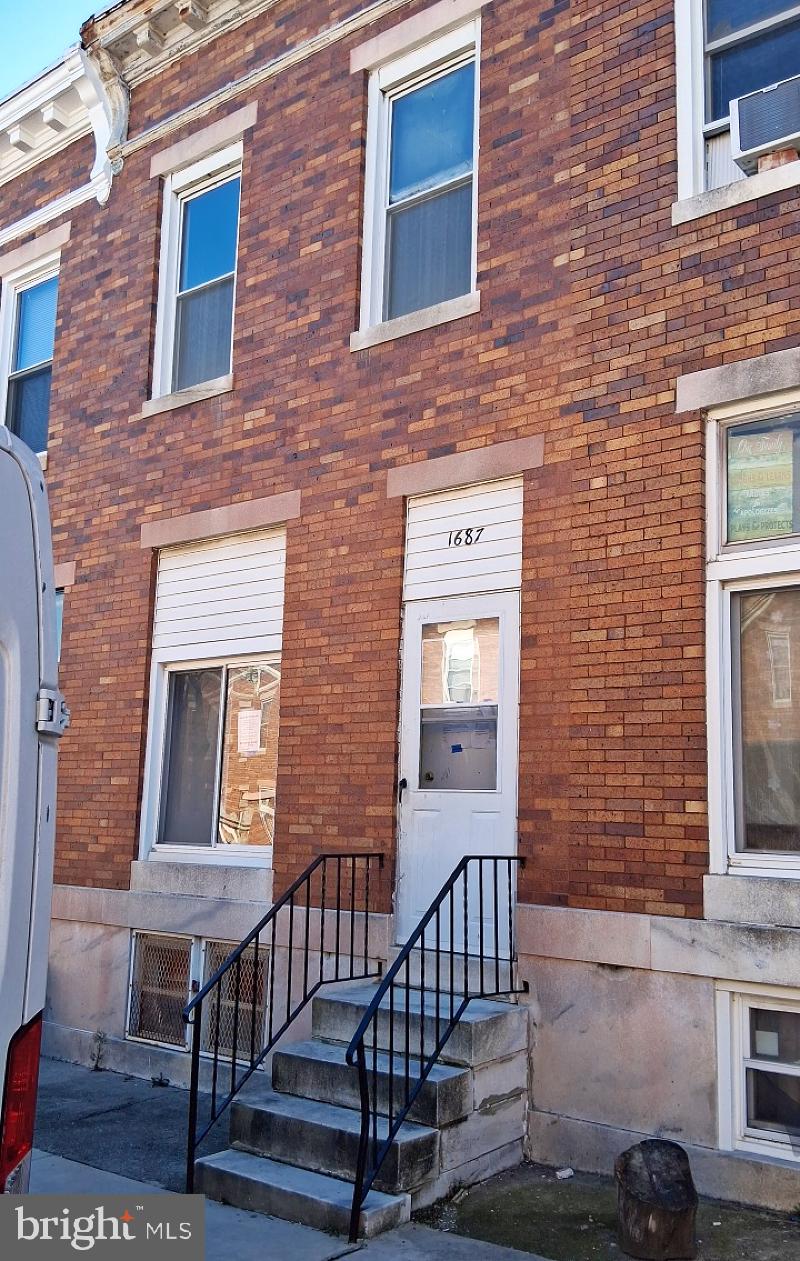 1687 Darley Ave  