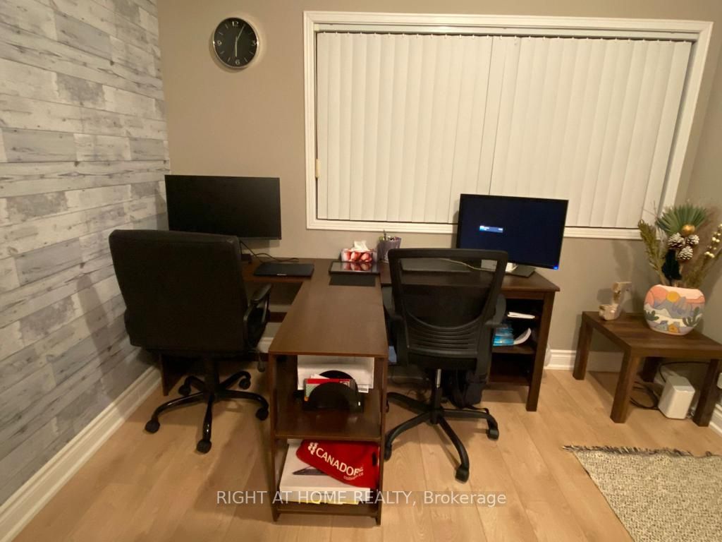 5150 Winston Churchill Blvd 212