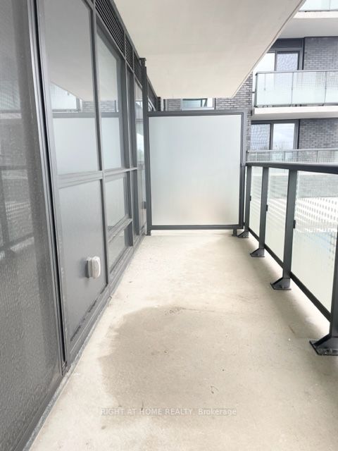 30 Samuel Wood Way 208