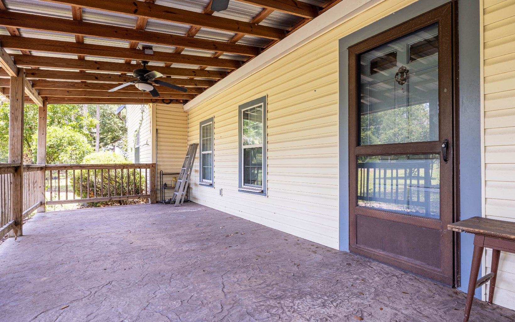 112 NE Rowan Rd