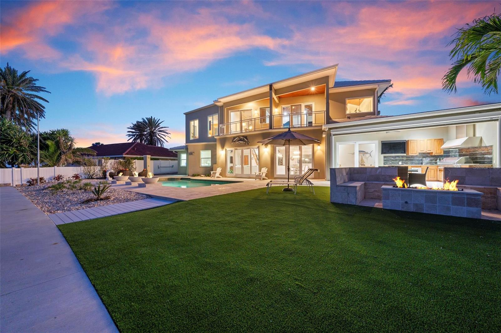 606 Crestwood Lane