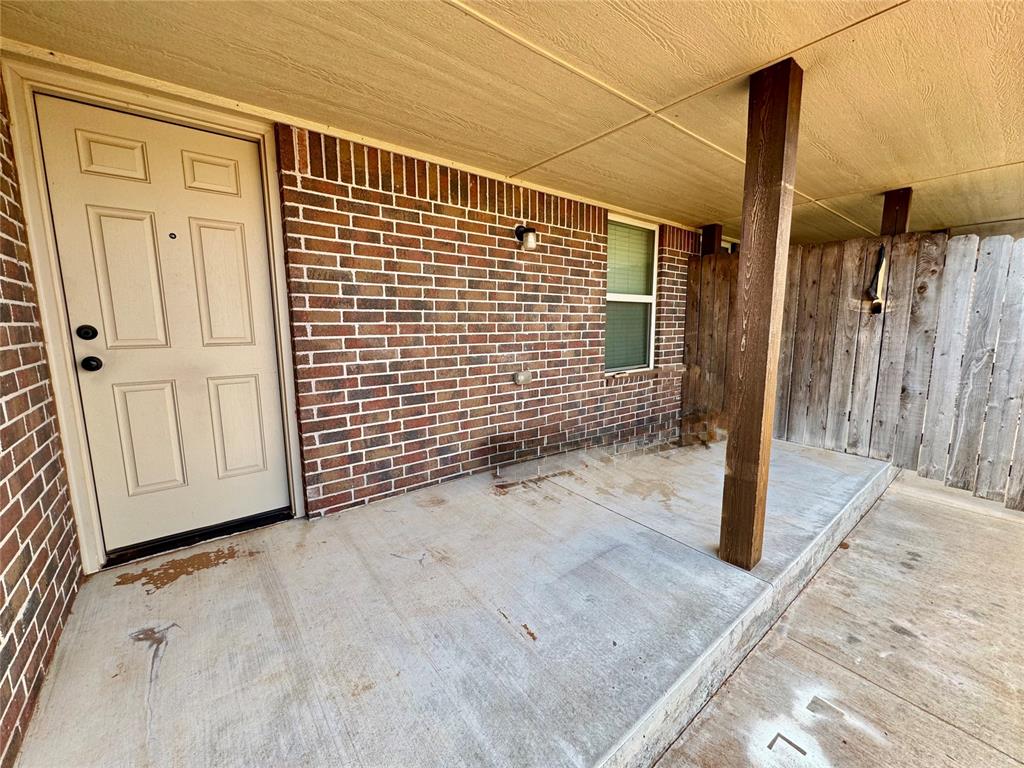 1607 E Lawter Road