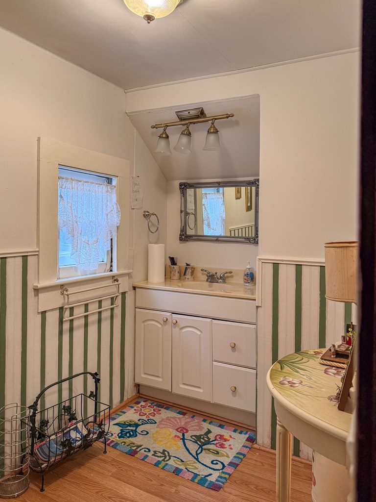 539 Monroe Ave 262