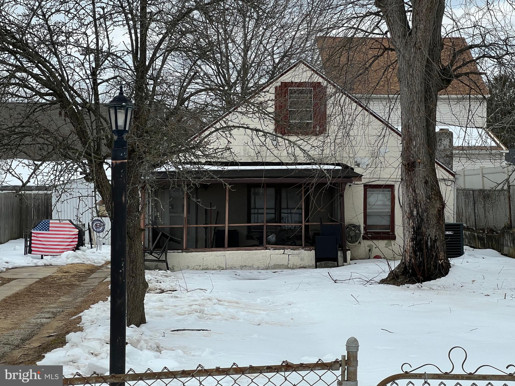 INVESTOR OPPORTUNITY! This property can also be purchased in a package of 7 properties (6 single family 1 duplex). See mls #'s(NJGL2069306 149 Spruce Ave, Westville)  (NJCD2110986 187 Gehrig Ave)  543 ( NJGL2069316  453 Blue Bell Rd, Williamstown) (NJCD2110982  535 Roosevelt Ave, Glendora) (NJGL 2069314 303 Ellis St, Glassboro)  (NJCD2111012   29 W 4th Ave Runnemede, this is a duplex) (NJGL2069320  698 Washington Ave, Woodbury)6 occupied 1 vacant. Inspections are for informational purposes only. Buyer to obtain C/O.