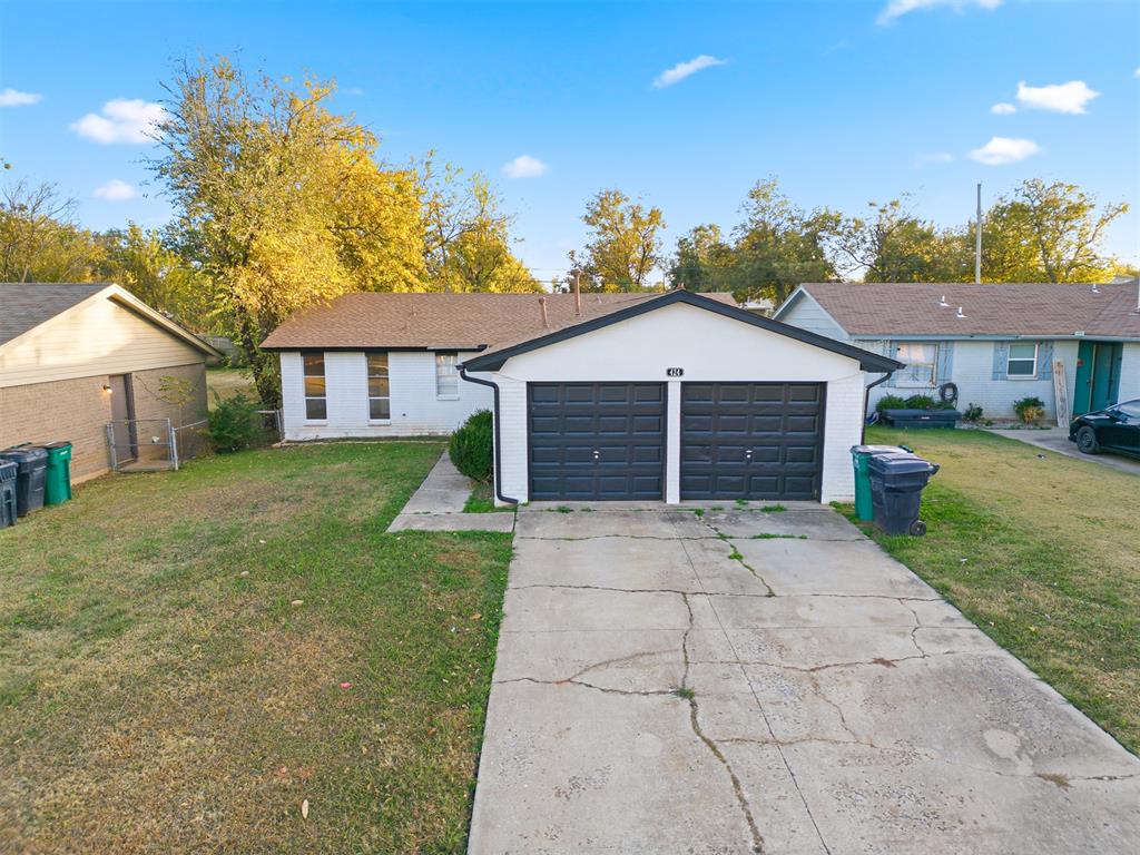 Discover the potential of this solidly built 3-bed, 2-bath home in a well-established Oklahoma City neighborhood. Built in 1971, this property offers classic construction with plenty of room to make it your own. Each bedroom provides a comfortable private retreat, and the two-car garage adds convenient parking and storage. Whether you're looking to update, personalize, or invest, 424 NW 91st St is a great opportunity to create a home that fits your vision.