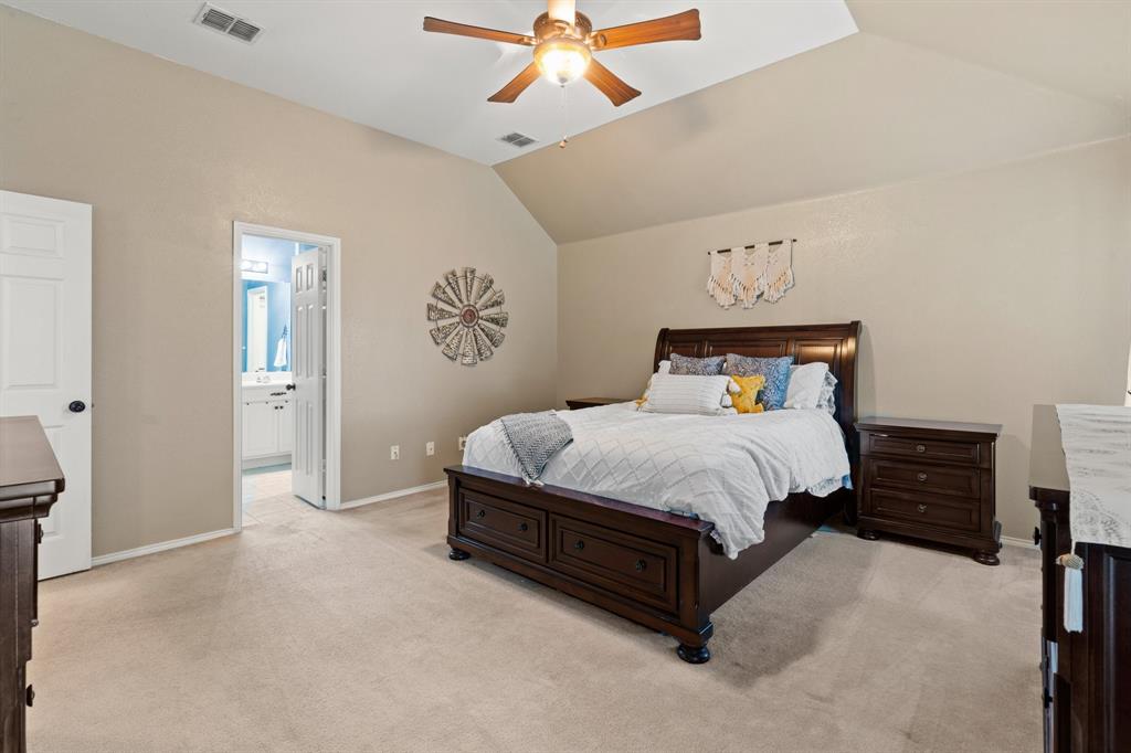 1252 Sweetwater Drive