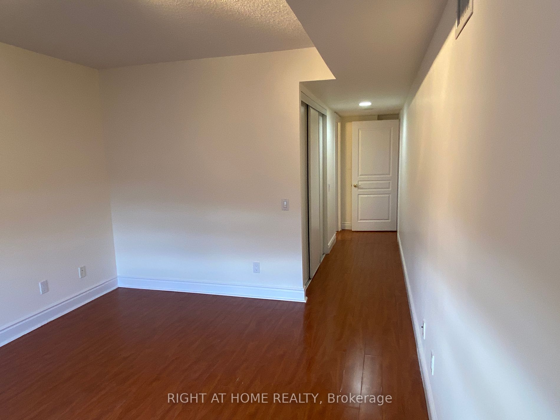 5 Northtown Way 1312