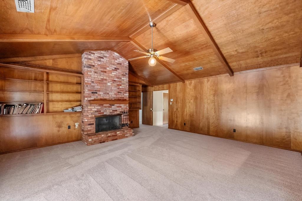 1101 Greenbriar Lane