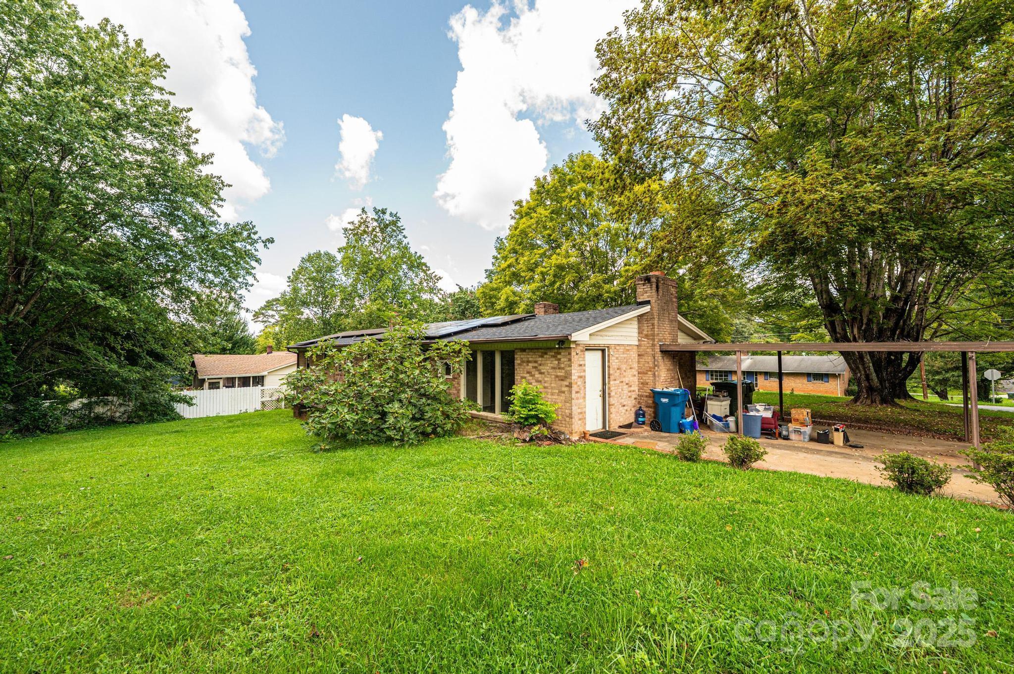 1460 23rd Avenue Place NE