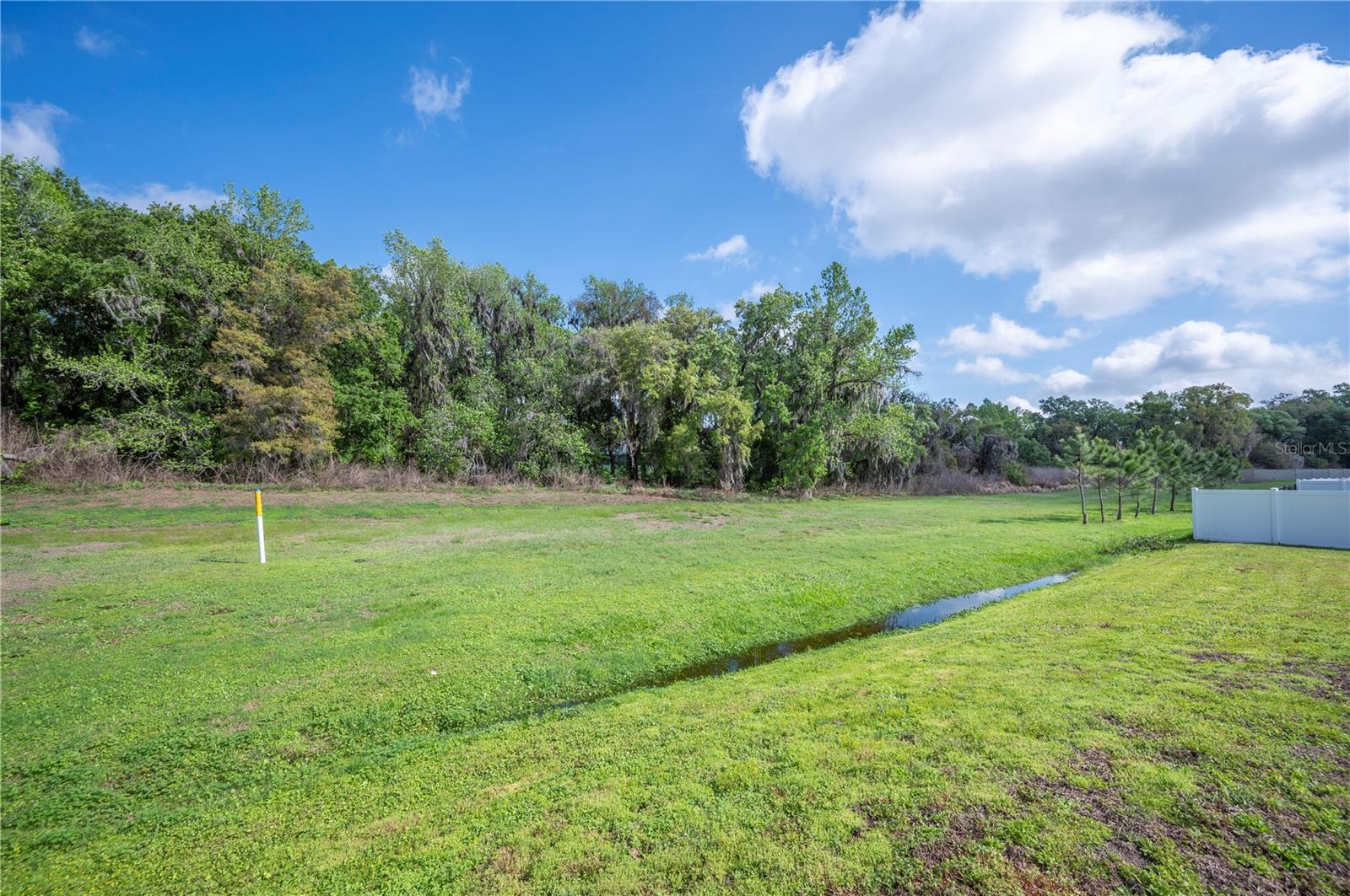 1882 Creeks Vista Boulevard