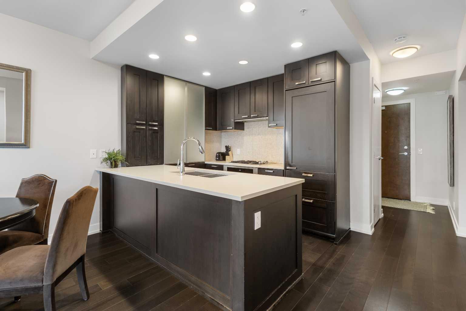 222 Riverfront Avenue SW 1322