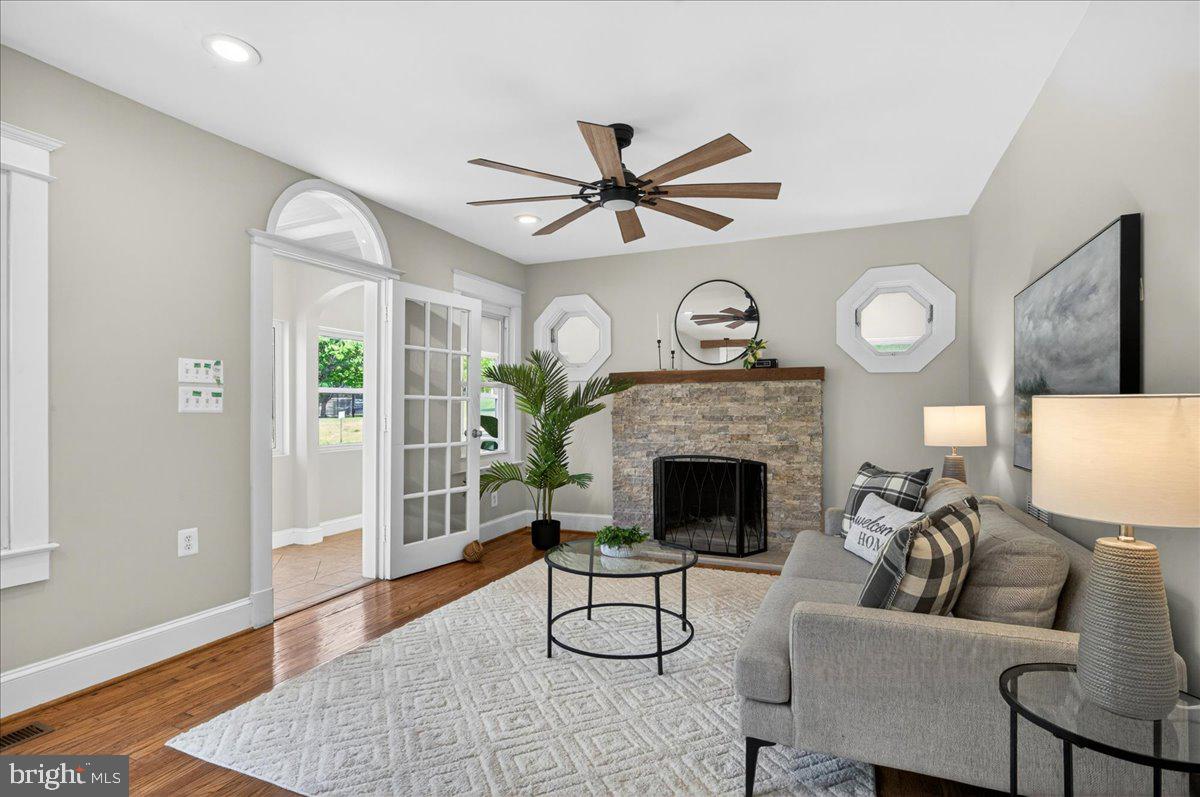 4448 W Braddock Road