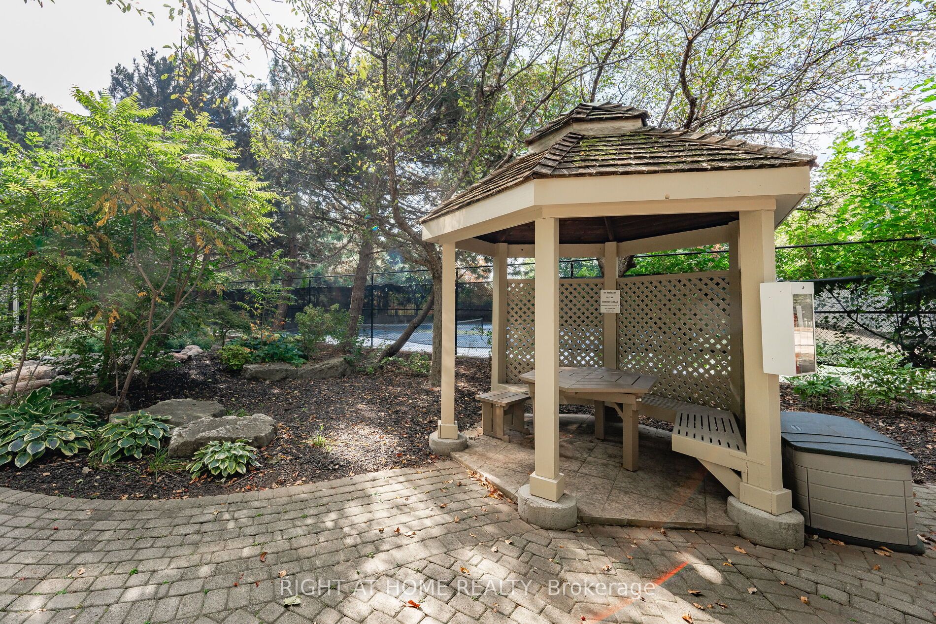 45 Kingsbridge Garden Circ 503