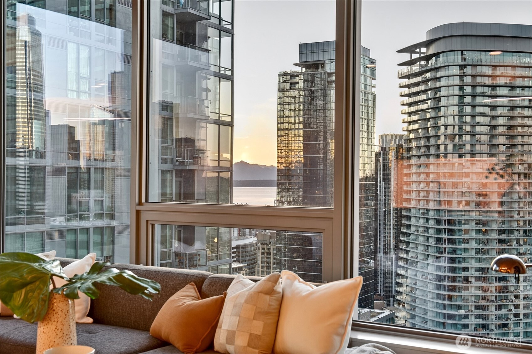 1808 Minor Avenue 2805