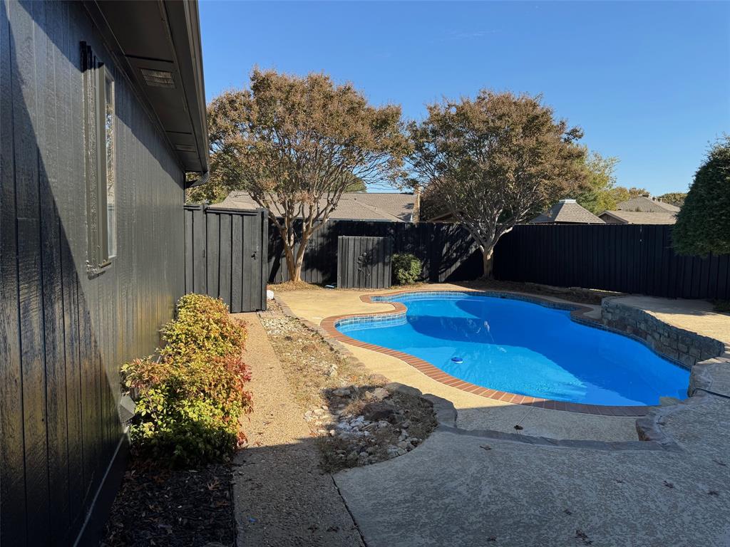 Turnkey home with private pool Richardson Gem!!!
Ready to start making memories!?!?
Step into this beautiful renovated 4-bedroom 2-bath home featuring a modern kitchen with quartz countertops, new roof, a beatiful master bedroom
bright open living spaces, and a spacious backyard with private pool-perfect for entertaining or relaxing with family.
Located just minutes from schools, parks, shopping, and major highways.
Don't wait-homes like this move fast! it is ready for you to move in and start making memories!