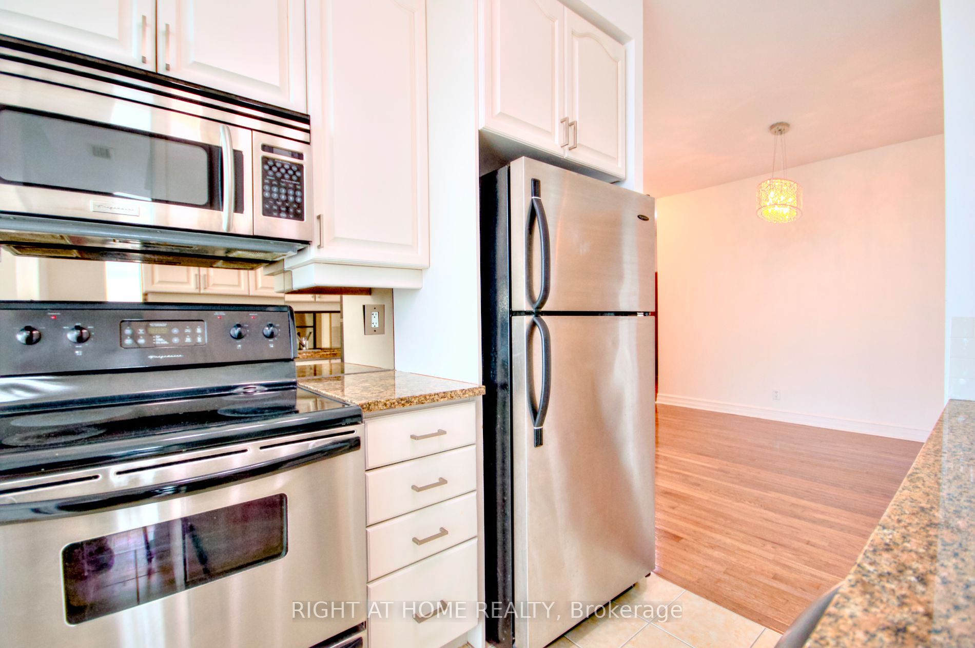 1 W Elm Dr 2611