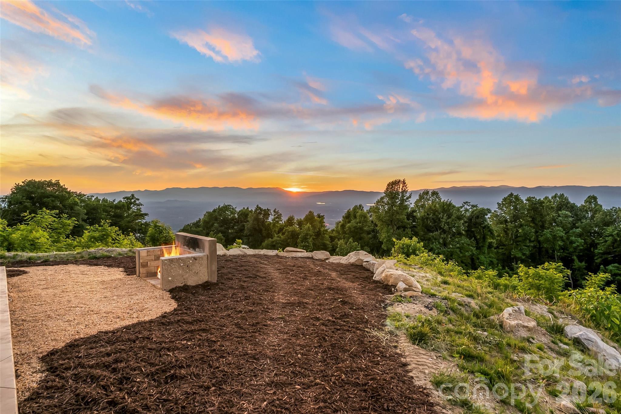 6718 Walkertop Mountain Heights Drive