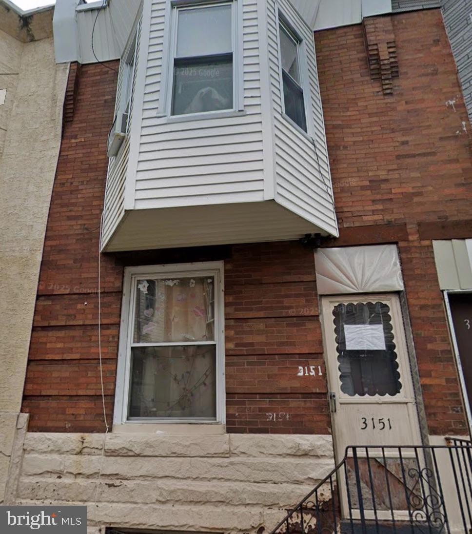 3151 Custer St  