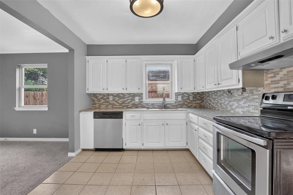 2932 NW 67th Street