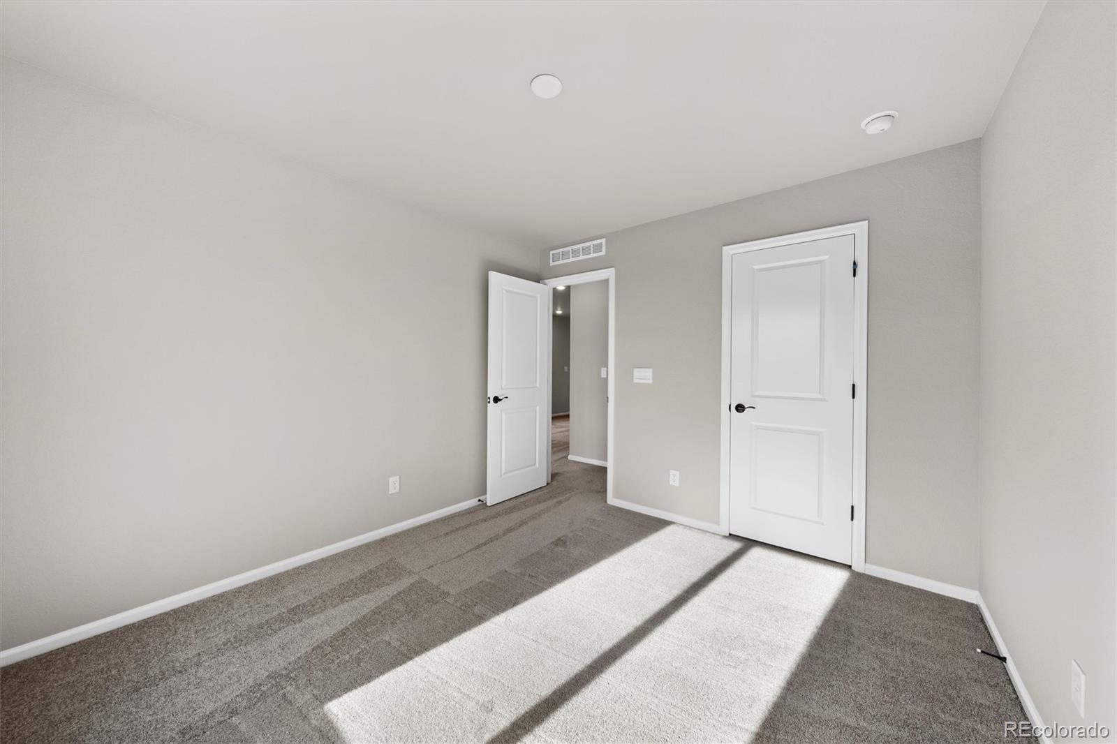 6267 N Nepal Court