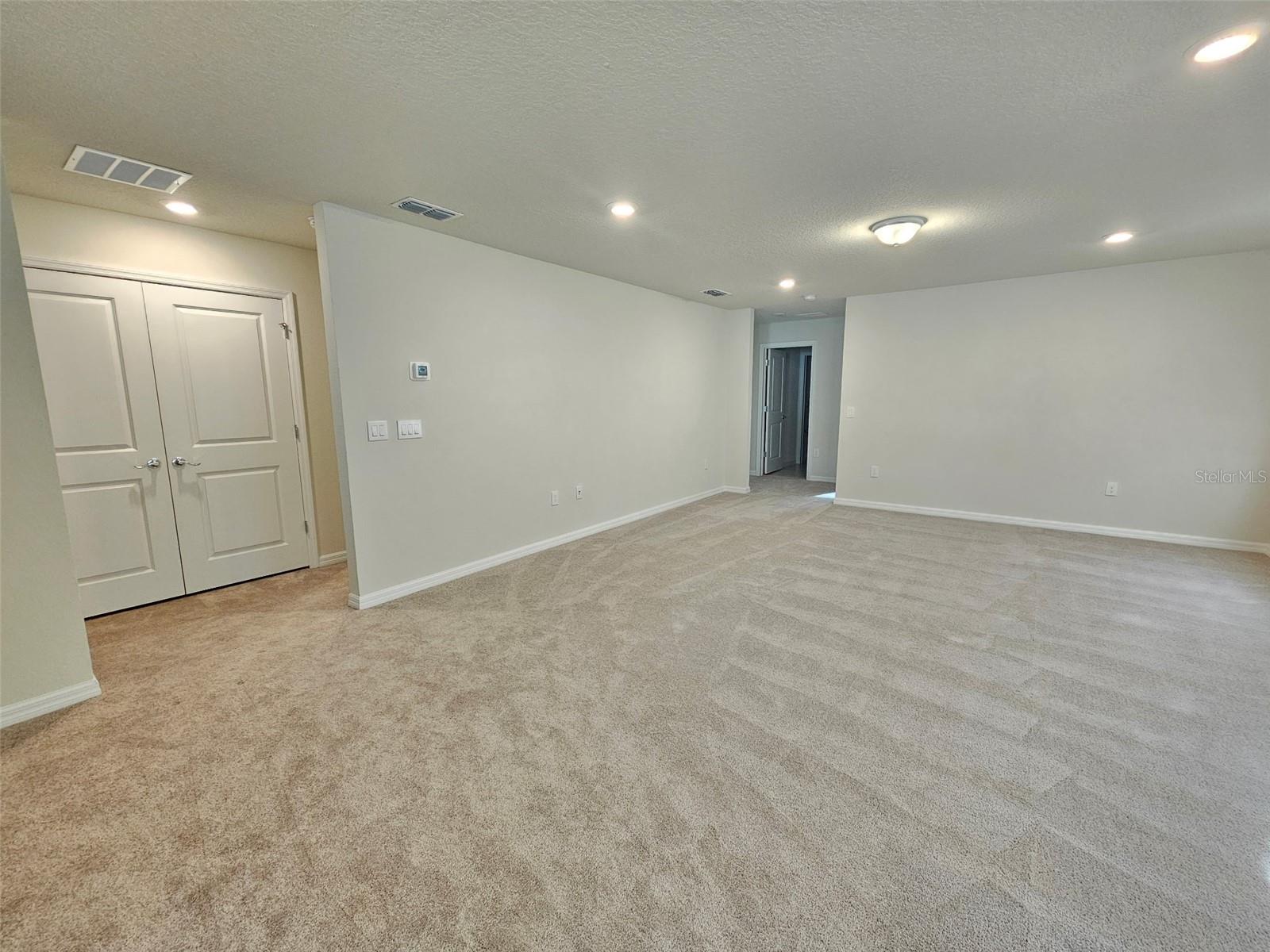 3273 Lilac Way