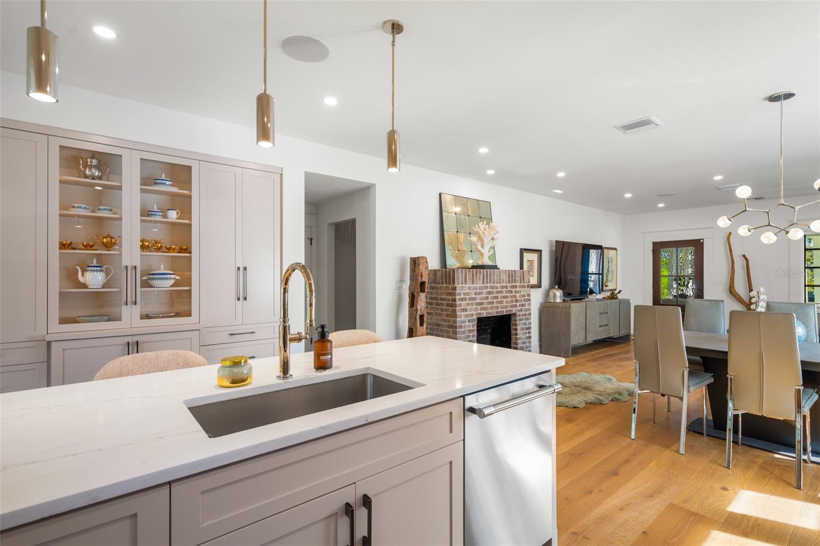 5302 N Central Avenue