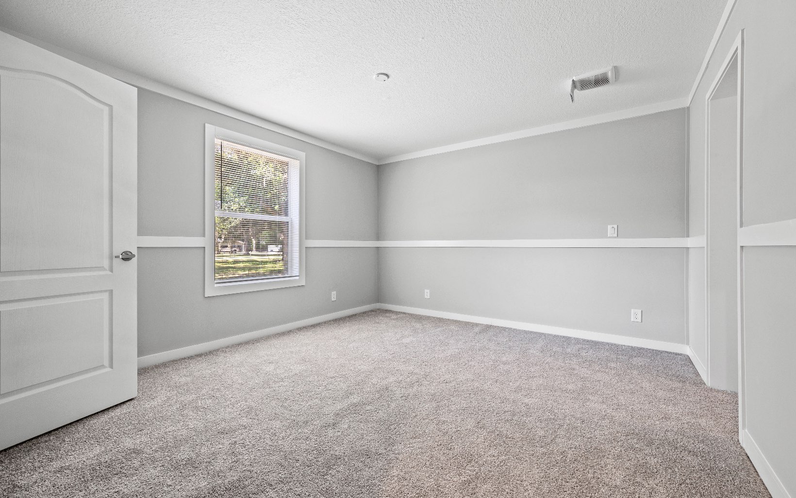 305 NW Ivy Gln