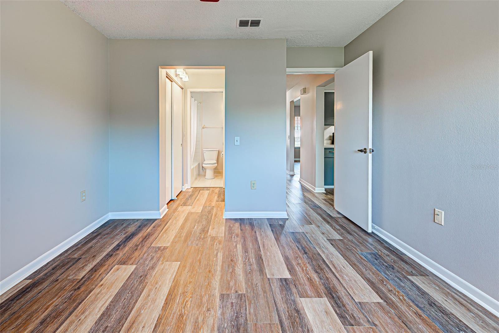 184 Inlets Boulevard 184