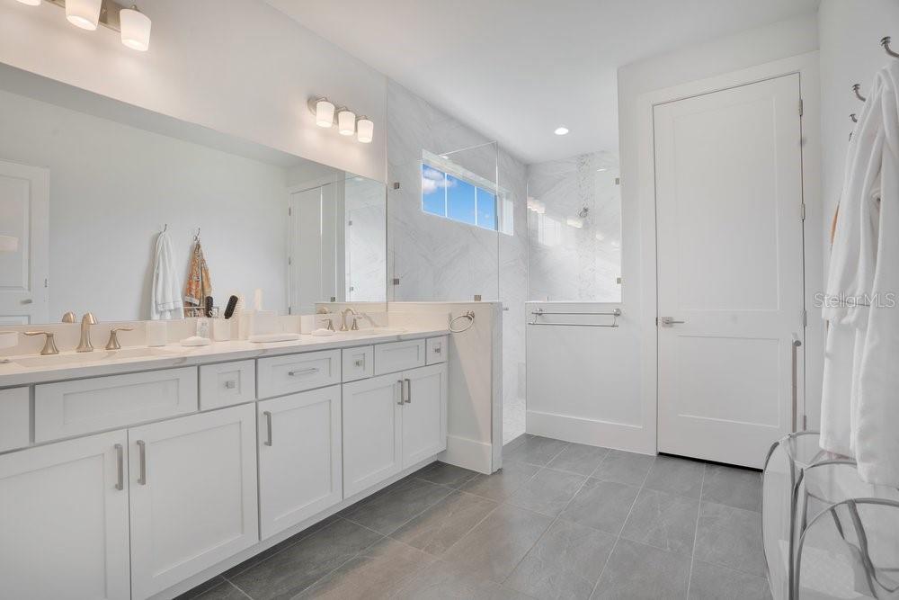 7417 Sparkling Court