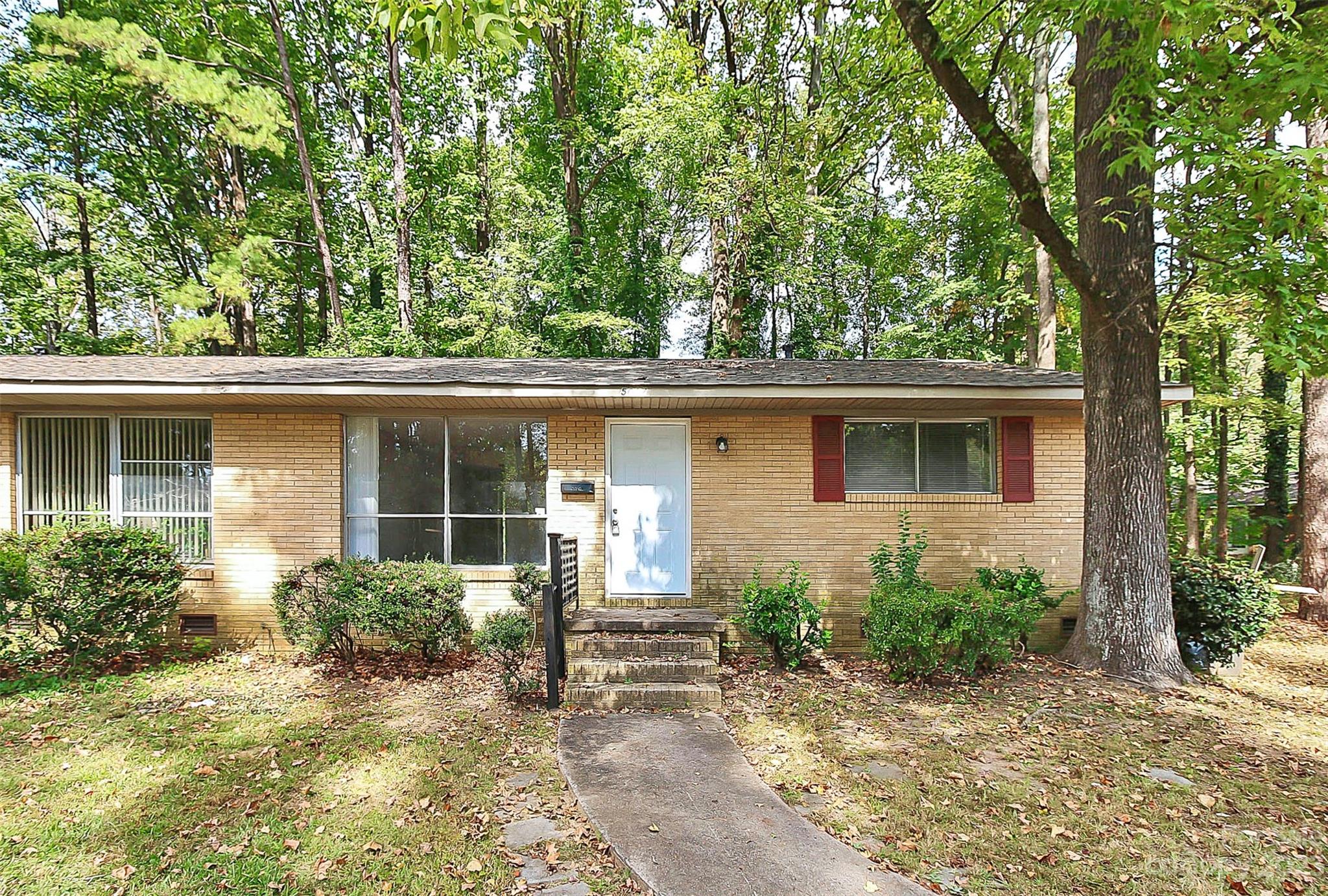 Charlotte North Carolina Residential for Sale at 5017 Lakecrest Drive NC