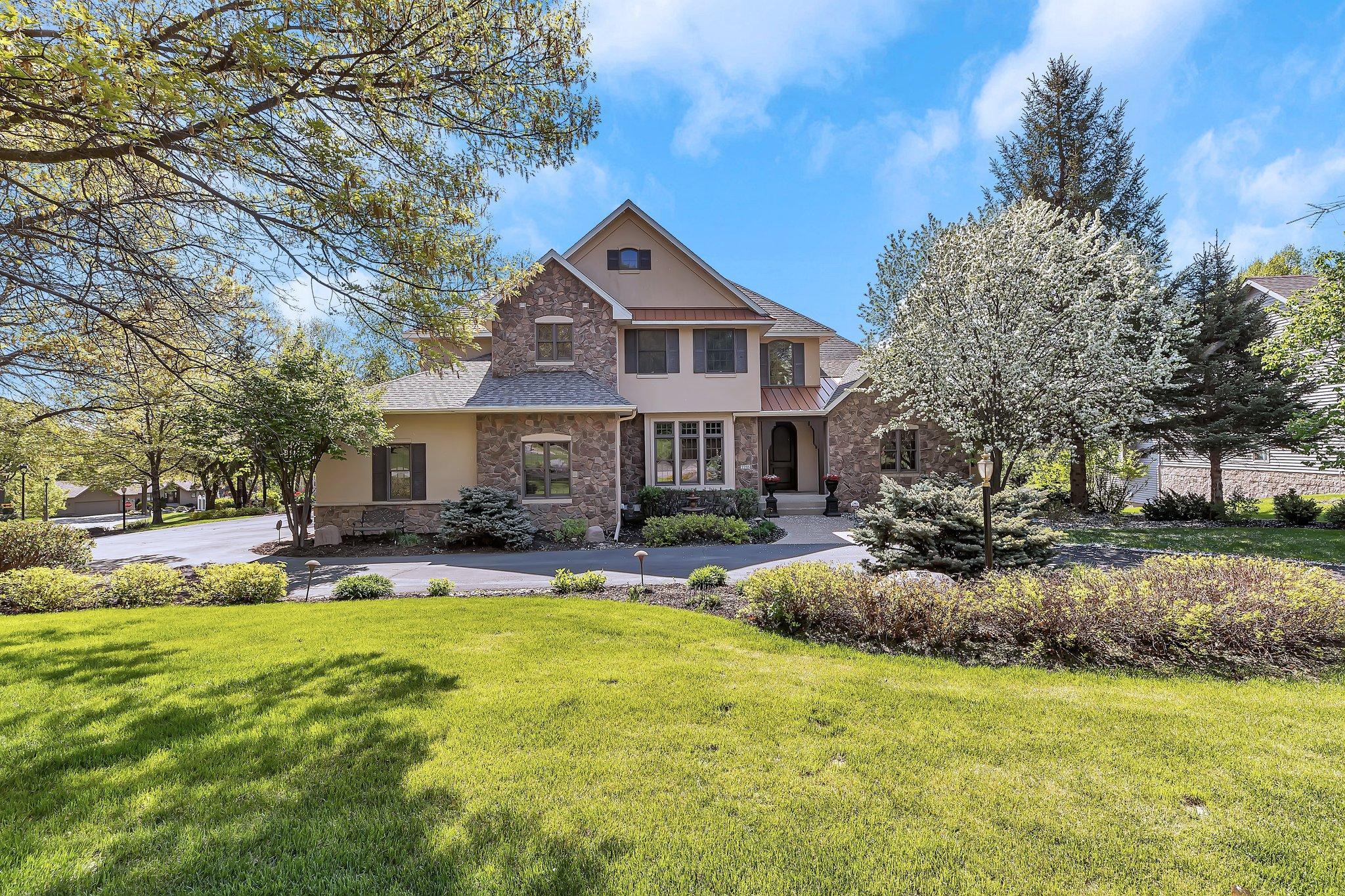 2255 Chelmsford Lane