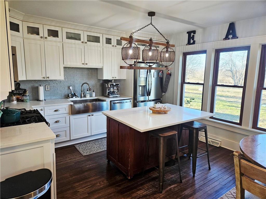 33253 Cedar Niles Road