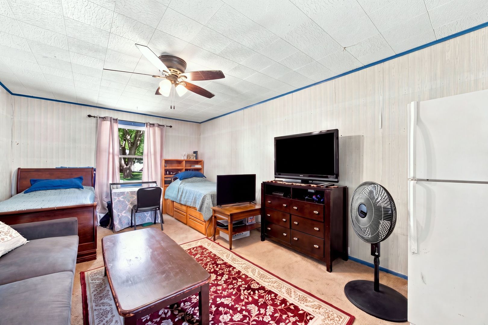 1725 Evergreen Avenue