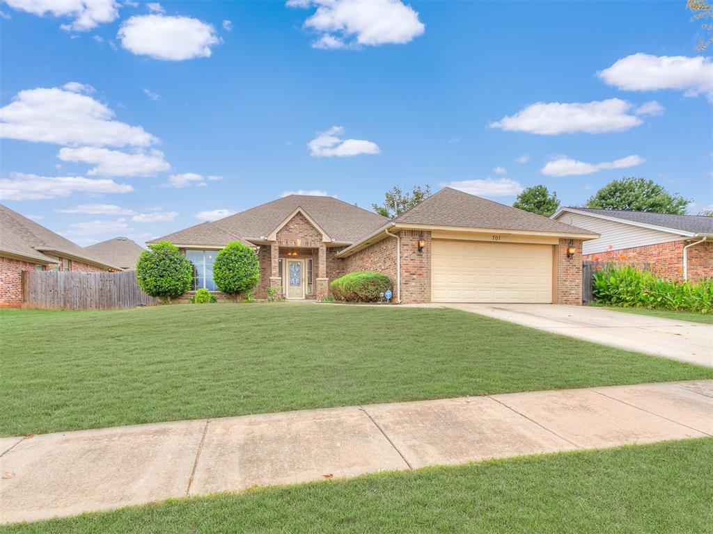 This home offers 3 bedrooms, 2 full bathrooms, and a dedicated office, providing plenty of space for today’s lifestyle. The open layout creates a comfortable flow between the living, dining, and kitchen areas, while the private bedrooms and office allow flexibility for work, family, or guests.
A generous backyard provides room to relax, garden, or entertain, and the convenient Moore location means you’re just minutes from schools, shopping, dining, and highway access.
With a smart layout and desirable location, this home is ready for its next chapter. Schedule your showing today!