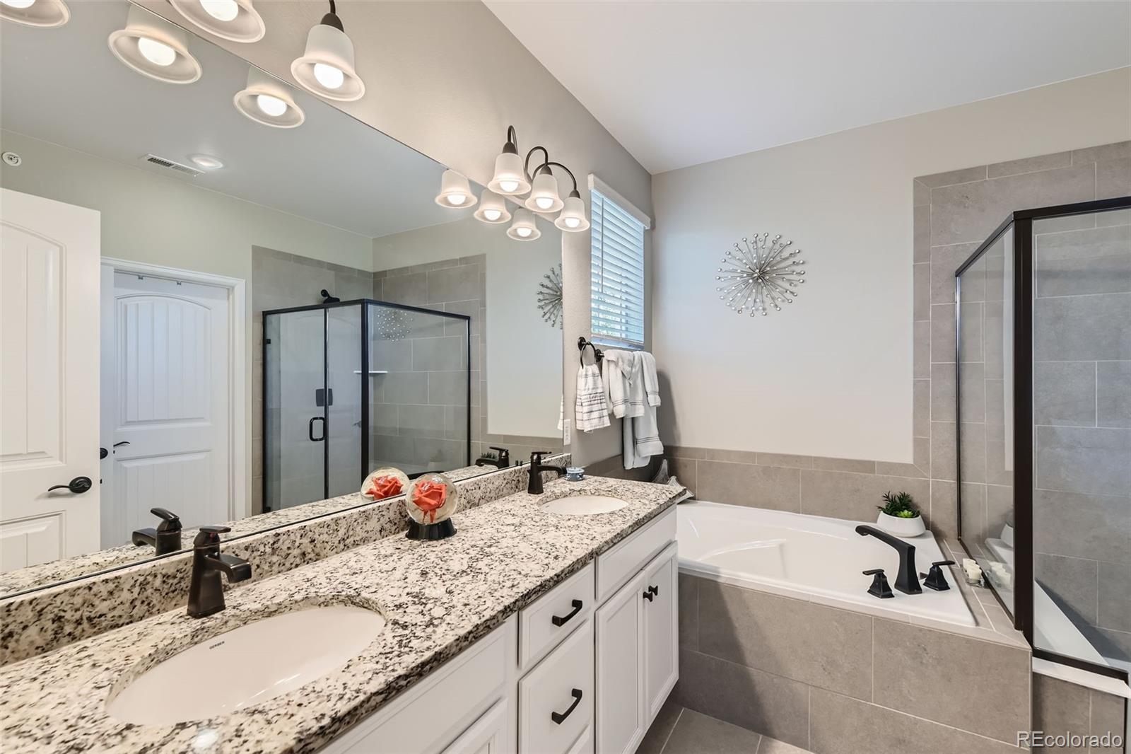 24867 E Calhoun Place C