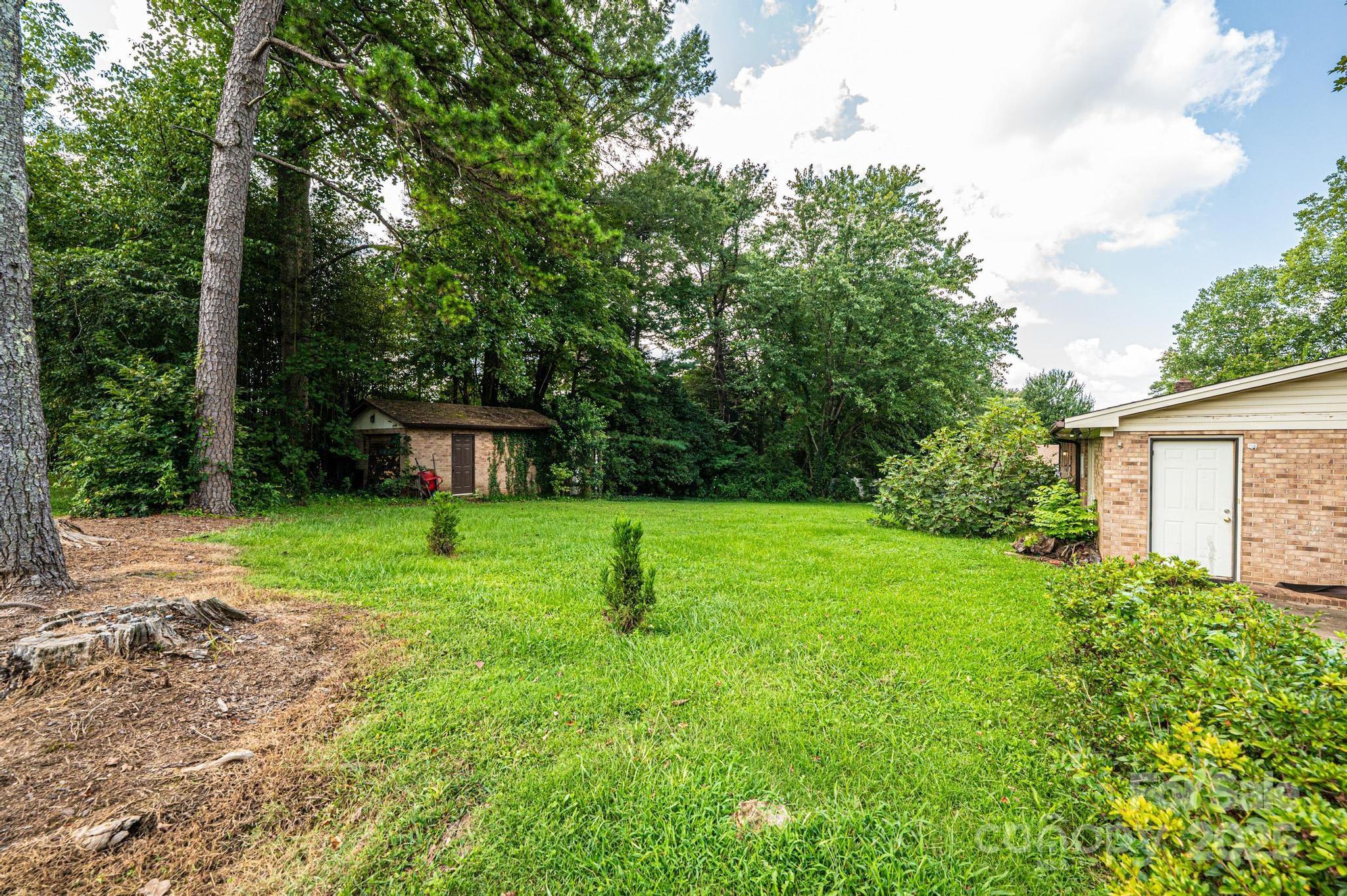 1460 23rd Avenue Place NE